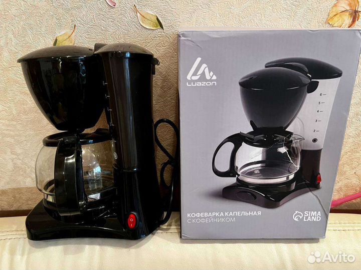 Кофеварка капельная с кофейником новая