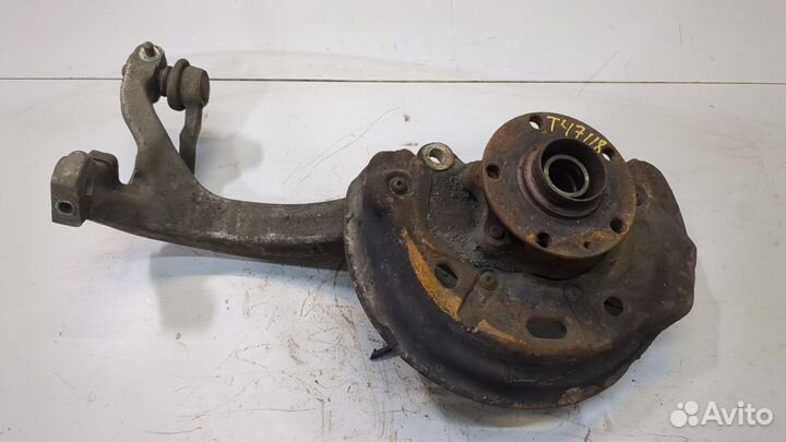 Ступица (кулак, цапфа) левая передняя Audi A8 (D3), 2006