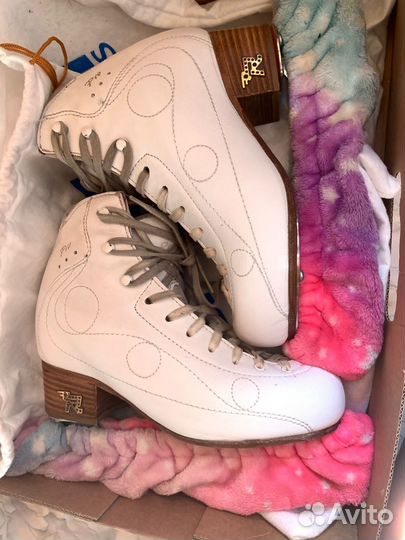 Фигурные коньки risport royal pro 22,5