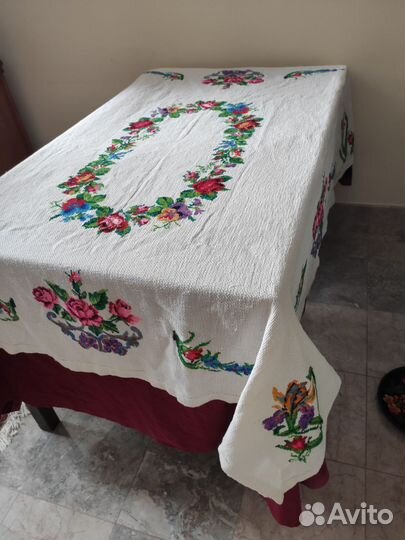 Скатерть винтаж ручная вышивка б/у