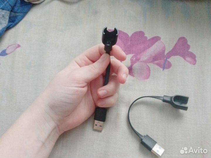 Зарядка для фитнес часов на Xiaomi Mi Band 2