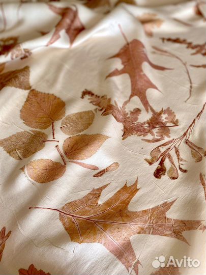 Яркий шелковый шарф на весну, ручная работа