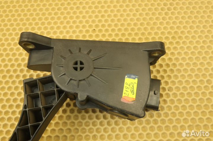 Педаль газа электронная LADA Kalina-2 - Granta