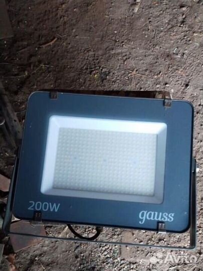 Светодиодный прожектор 200 вт
