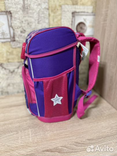 Новый школьный портфель