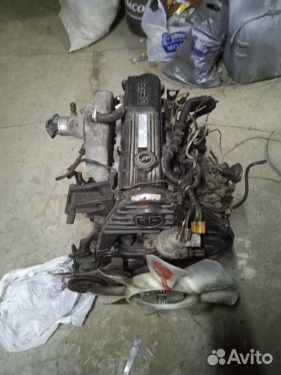 Двигатель RF на Мазда бонго контракт с доками