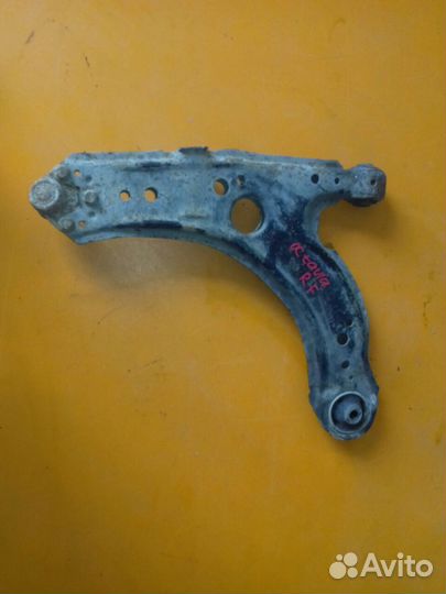 Рычаг передний нижний на Skoda Octavia Tour