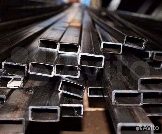 Профильная труба прожилина 40х20х1,5мм для забора