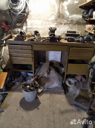 Стол слесарный верстак бу