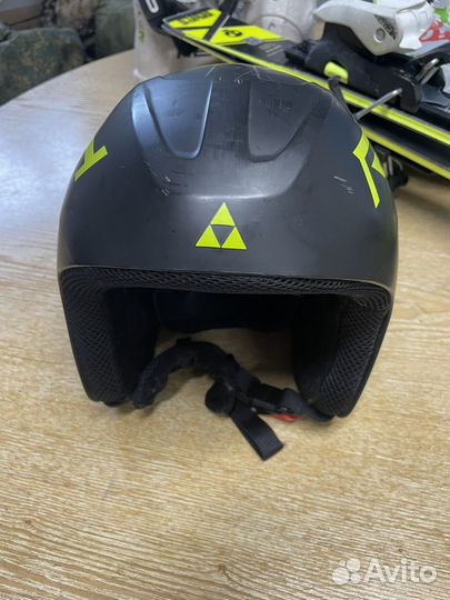 Горнолыжный шлем