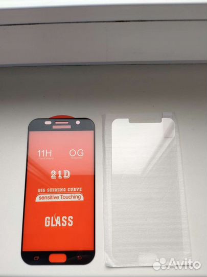Защитное стекло на Samsung galaxy A7 2017