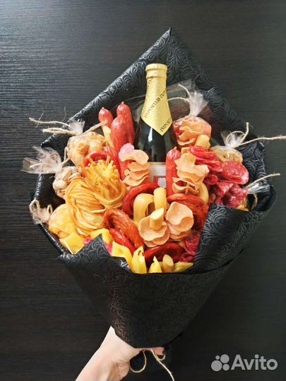 Мужские съедобные букеты боксы корзины подарки