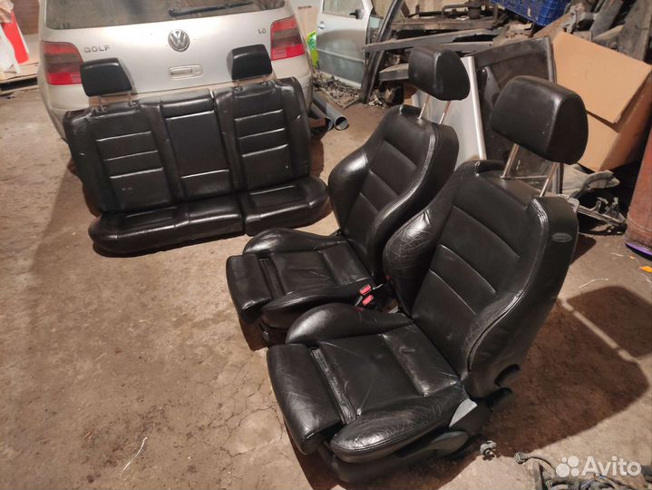 Сиденья рекаро golf 4