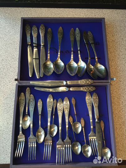 Продаю винтажный набор столовых приборов