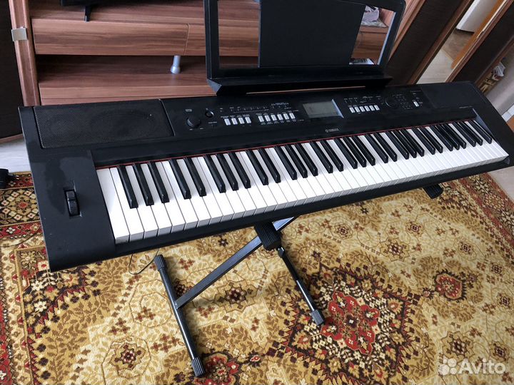 Цифровое пианино yamaha