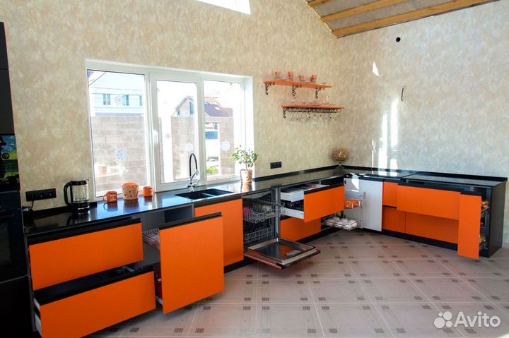 Кухонный гарнитур на заказ под ключ