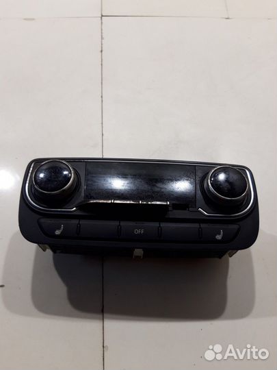 Блок управления климатом (задний) (Audi Q7 4M)