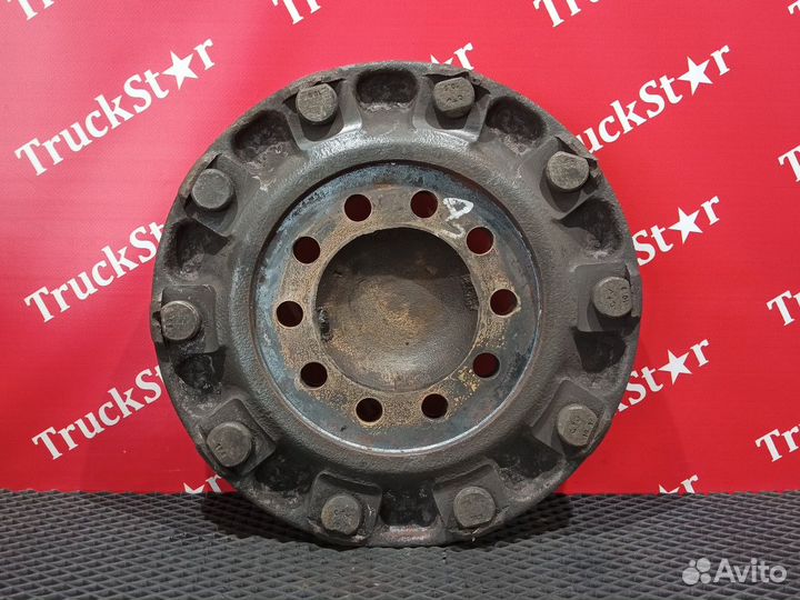 Фланец ступицы передней