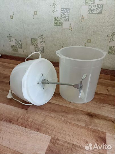 Маслобойка электрическая бытовая 