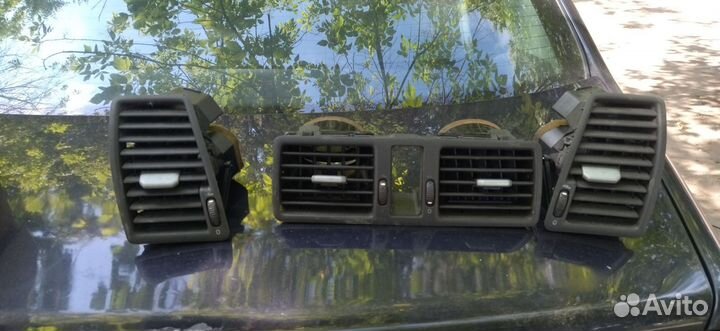 Дефлекторы воздуховода на Volvo xc90