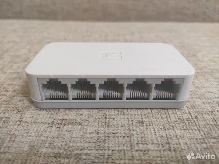 Коммутатор D-Link DES-1005A/E