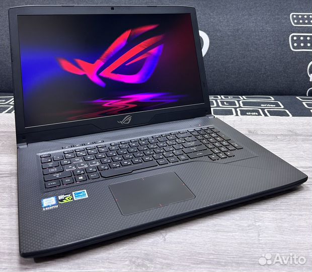 Игровой ноутбук Asus ROG 17.3 GTX 1050Ti