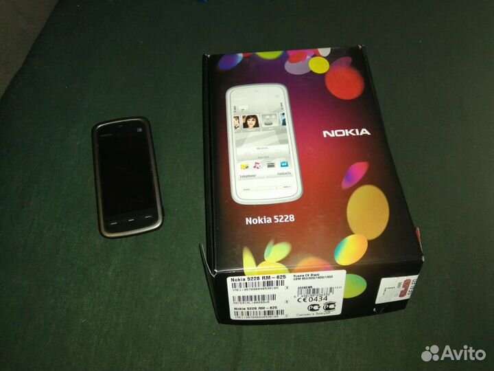 Телефон Nokia 5228