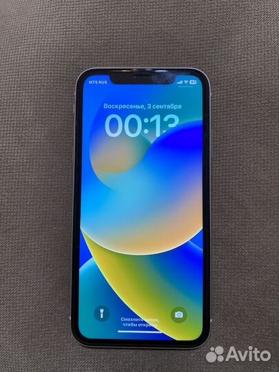 Телефон iPhone 11