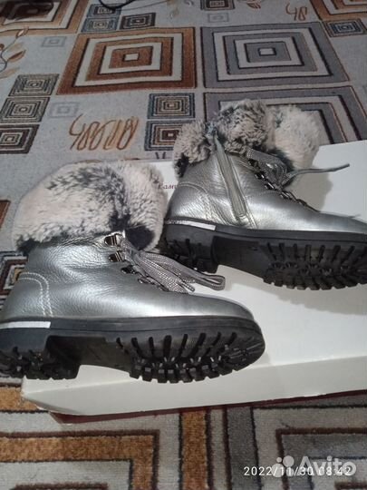 Ботинки зимние для девочки