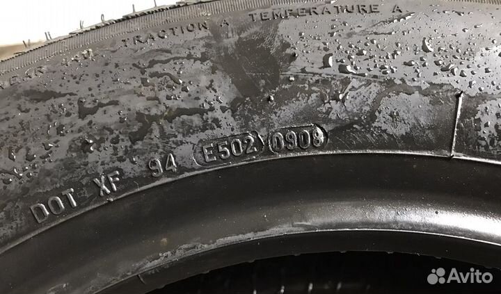 Pirelli P6 Four Seasons 215/60 R16 95V