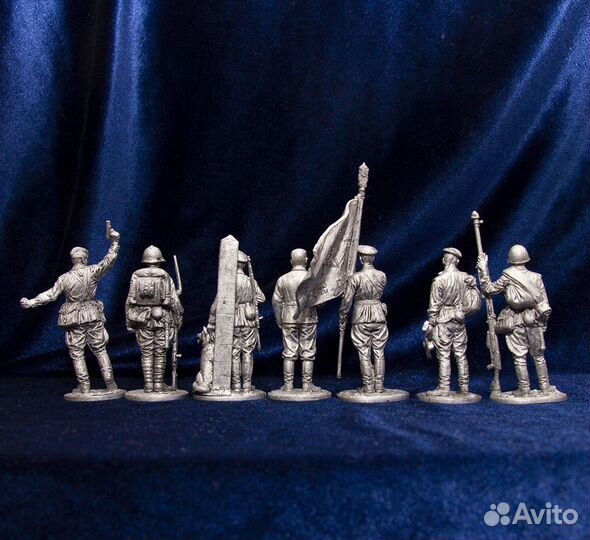 Оловянные солдатики 