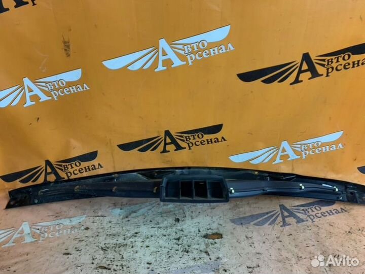 Воздуховод обдува лобового стекла УАЗ Патриот 2