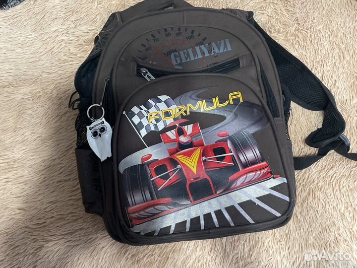 Рюкзаки школьные в хорошем состоянии