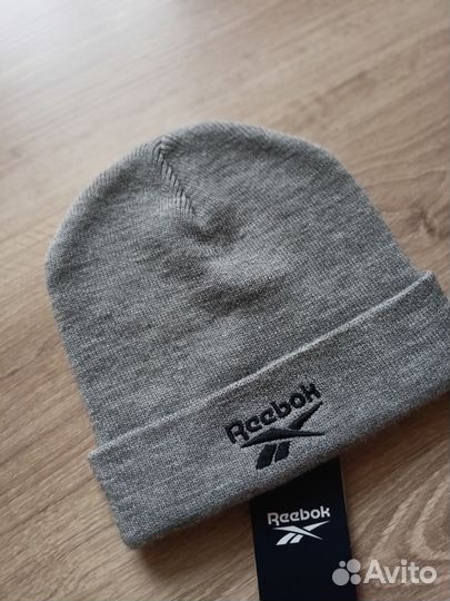 Шапка Reebok новая