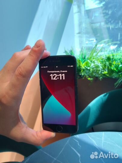 iPhone SE (2022), 128 ГБ
