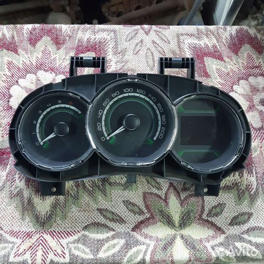 Щиток приборов LADA xray