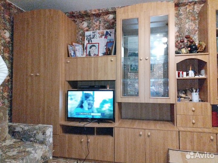 Стенка в гостиную бу