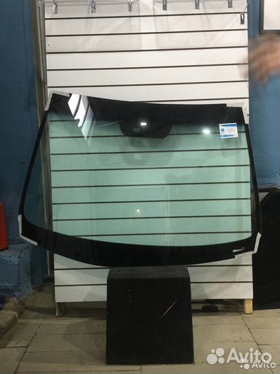 Лобовое стекло на Киа Рио