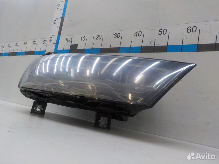 Фара правая на Audi Q7