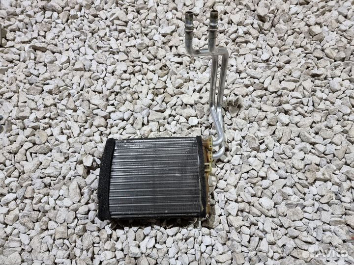 Радиатор печки Вольво S60