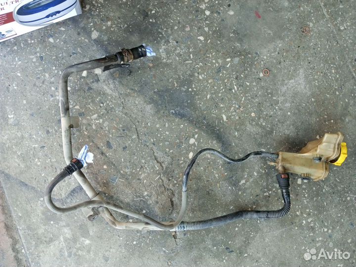 Бочек + трубки гура ford fusion 1.6