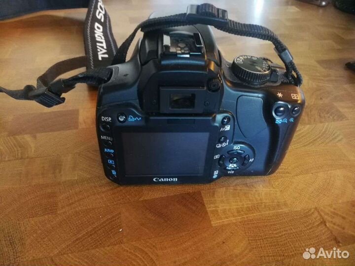 Зеркальный фотоаппарат Canon 400D