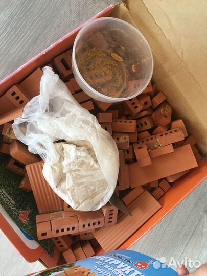 Конструктор из кирпичиков