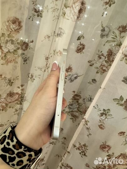 iPhone 13, 128 ГБ
