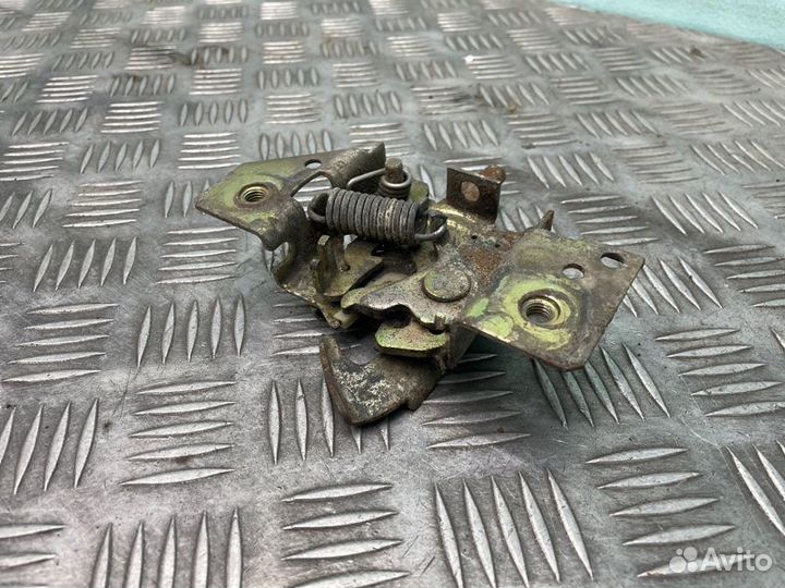 Замок капота Ford Fusion 02-12Г