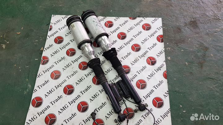 Амортизаторы задние пневмо на Mercedes-Benz W220