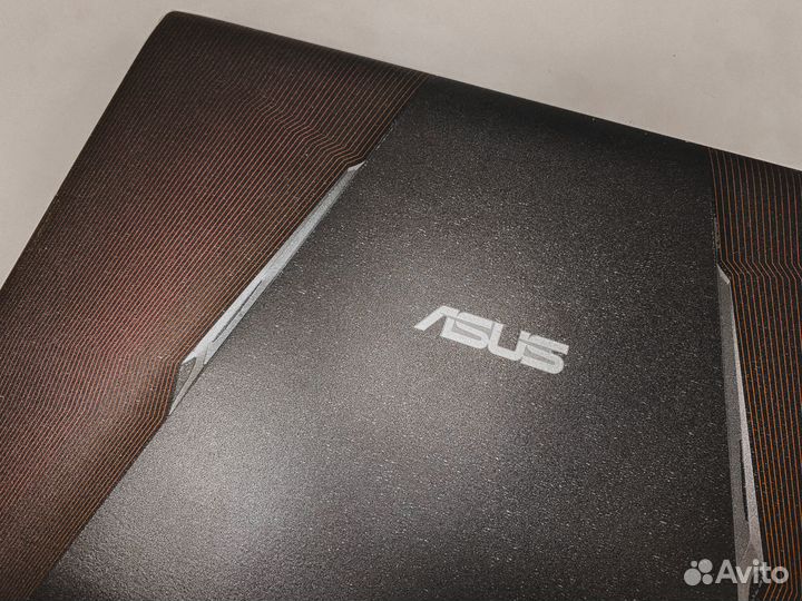 Игровой Asus i5-6300HQ / GTX 960m