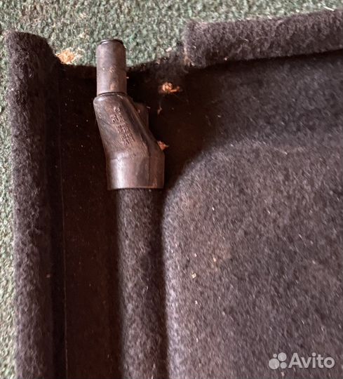 Задняя полка Volkswagen Golf 2