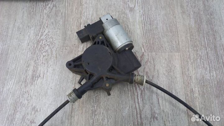 Стеклоподъемник передний правый Mazda 6 GG 2006