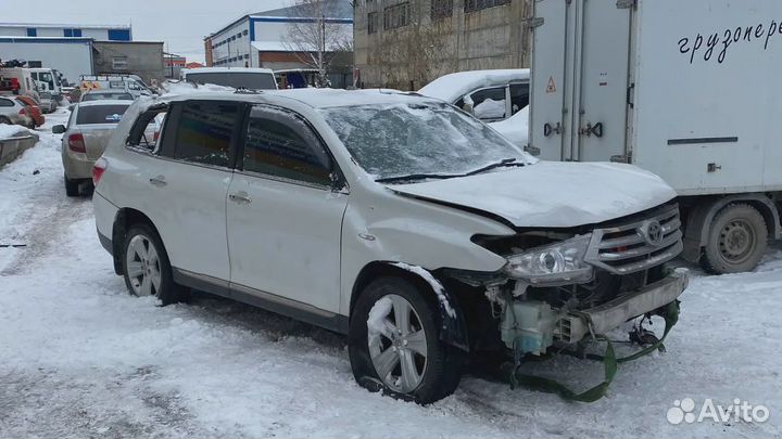 Тяга задняя поперечная Toyota Highlander 2 (XU40)